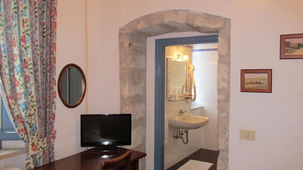סטורניה Hotel Villa Clodia חדר תמונה
