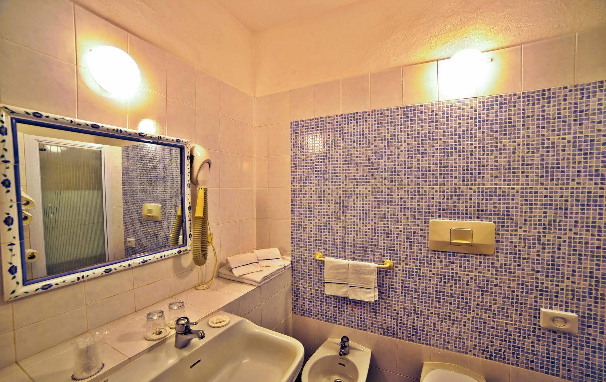 סטורניה Hotel Villa Clodia מראה חיצוני תמונה