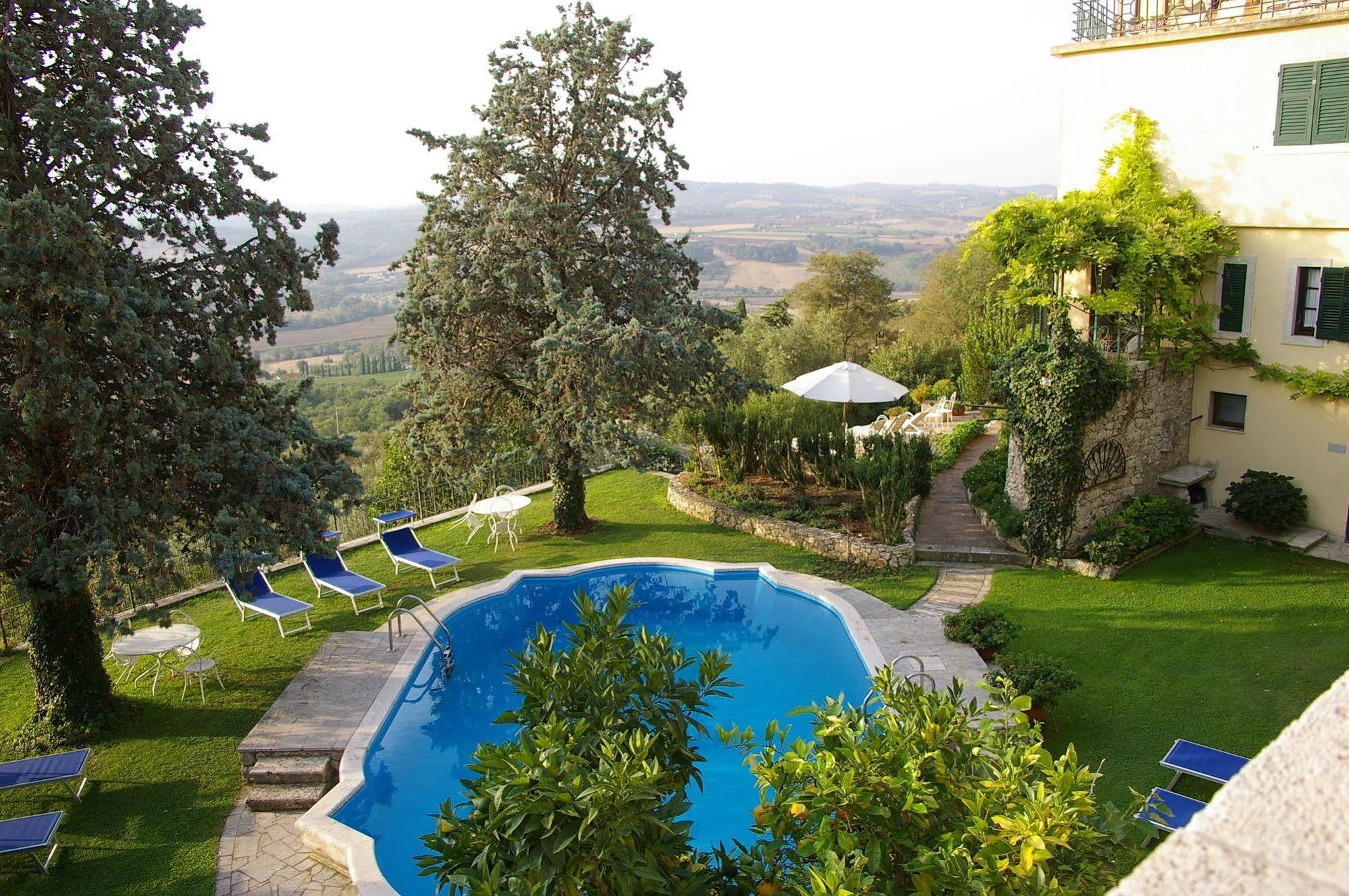 סטורניה Hotel Villa Clodia מראה חיצוני תמונה